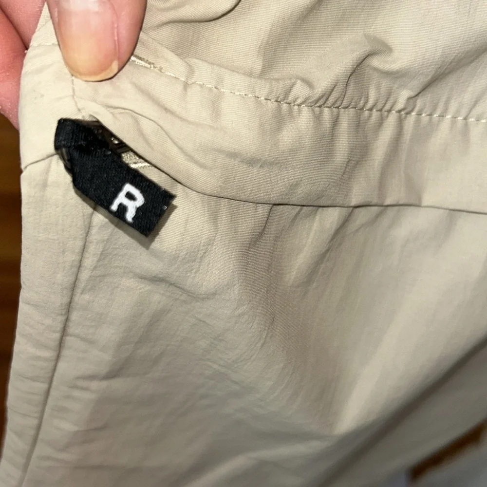 L.L. Bean Cargo Pant Zip to Shorts Size Large Regular